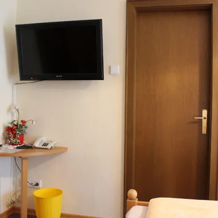 Gasthof-hotel Winkler Mühldorf